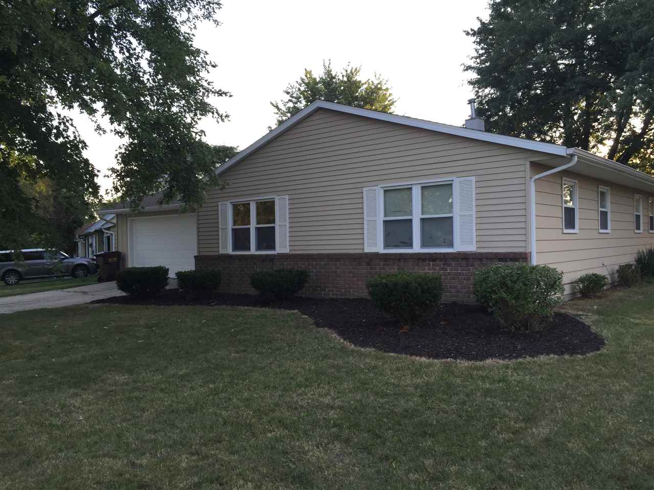 8918 Hemphill Dr, Fort Wayne, IN 46819 photo 1