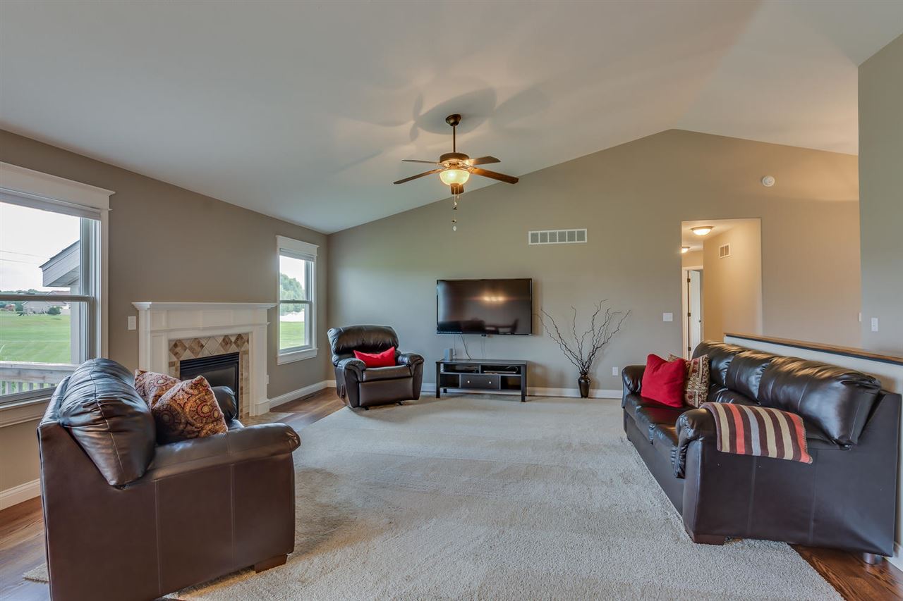 51264 Elm Rd, Granger, IN 46530 photo 4