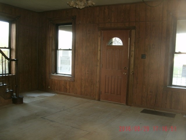 165 S Center St, Waterloo, IN 46793 photo 7