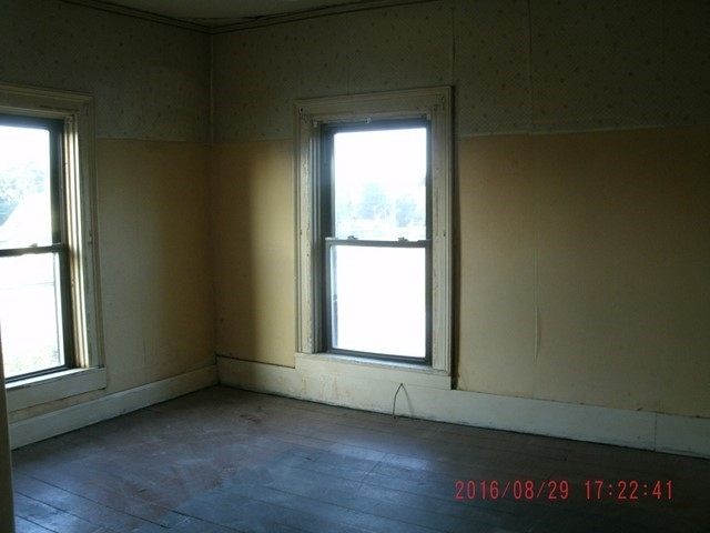 165 S Center St, Waterloo, IN 46793 photo 12