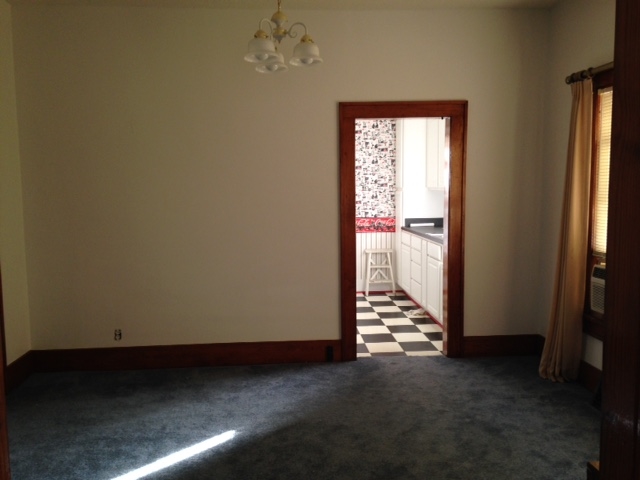 135 W Douglas St, Waterloo, IN 46793 photo 3