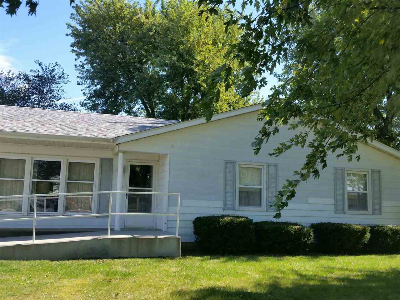 915 E 75 S, Washington, IN 47501 photo 1
