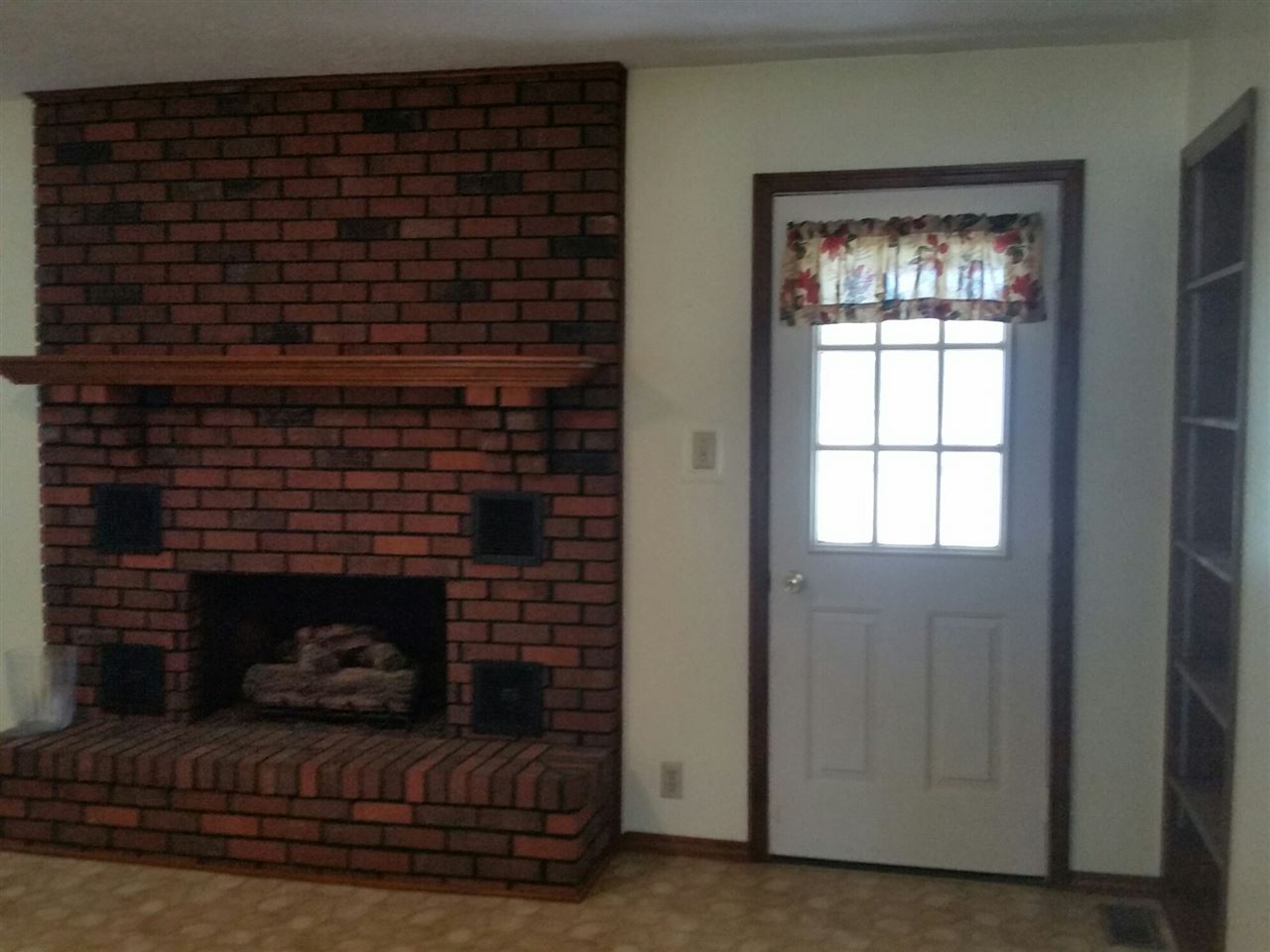 915 E 75 S, Washington, IN 47501 photo 5
