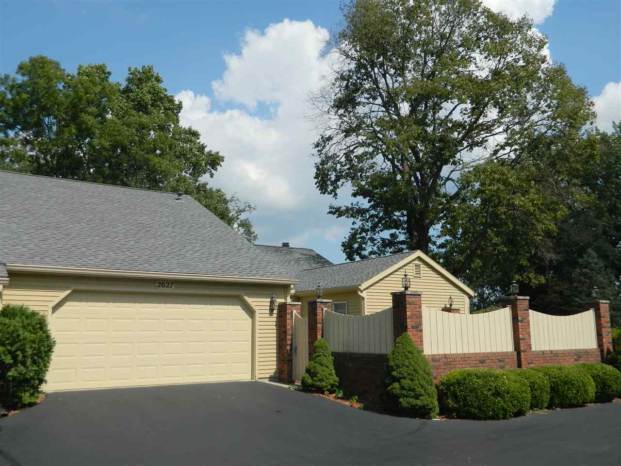 2627 E Windermere Woods Dr, Bloomington, IN 47401 photo 17