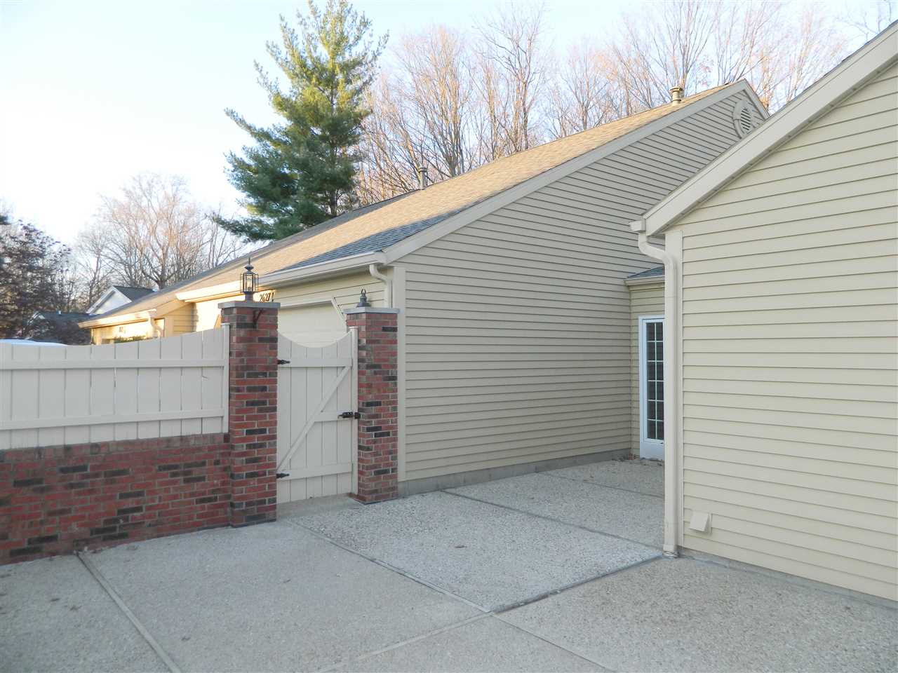 2627 E Windermere Woods Dr, Bloomington, IN 47401 photo 15
