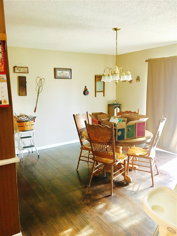 359 E Hill St, Wabash, IN 46992 photo 7