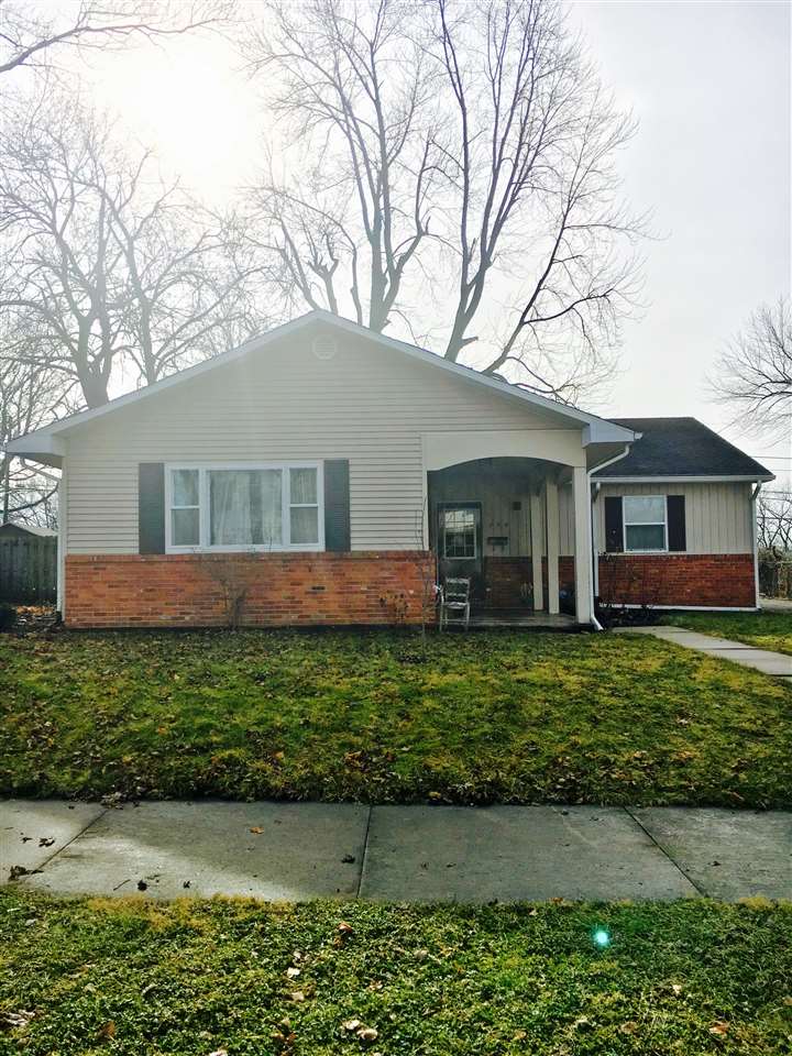 359 E Hill St, Wabash, IN 46992 photo 1