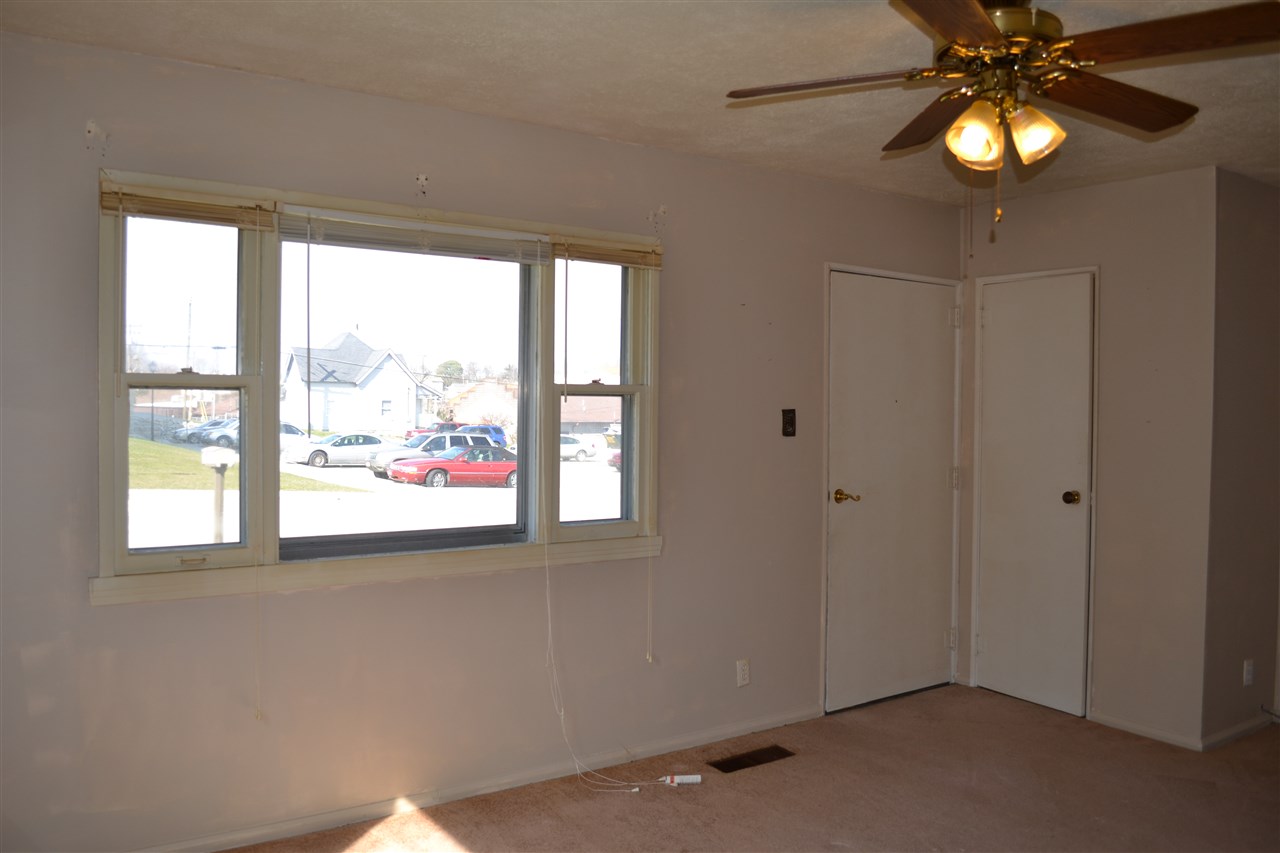 1412 8th St, Bedford, IN 47421 photo 10