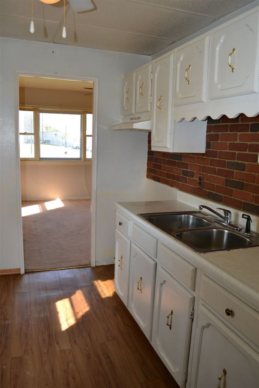 1412 8th St, Bedford, IN 47421 photo 9
