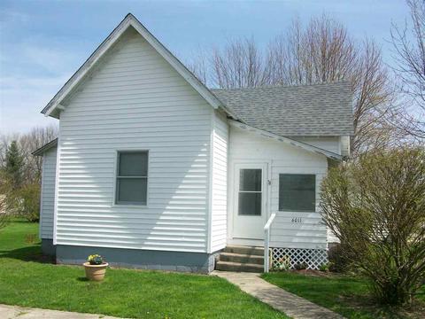 6011 NE Second St, Forest, IN 46039 photo 1