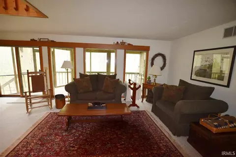 2071 E Waters Edge Dr, Bloomington, IN 47401 photo 8