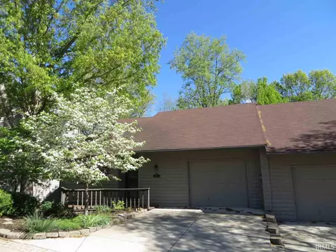 2071 E Waters Edge Dr, Bloomington, IN 47401 photo 2