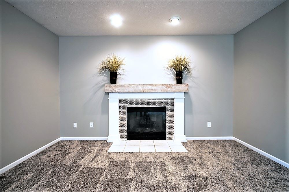 50653 S Wolfe Bridge Dr, Granger, IN 46530 photo 5