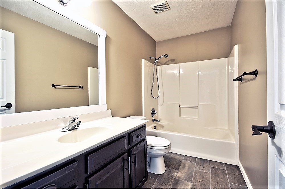 50653 S Wolfe Bridge Dr, Granger, IN 46530 photo 20