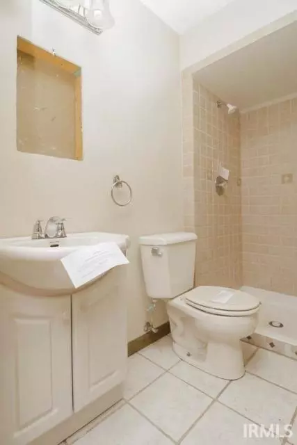 16287 Old Lantern Ct, Granger, IN 46530 photo 29