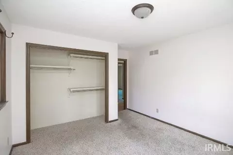 16287 Old Lantern Ct, Granger, IN 46530 photo 15