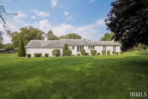 16287 Old Lantern Ct, Granger, IN 46530 photo 3