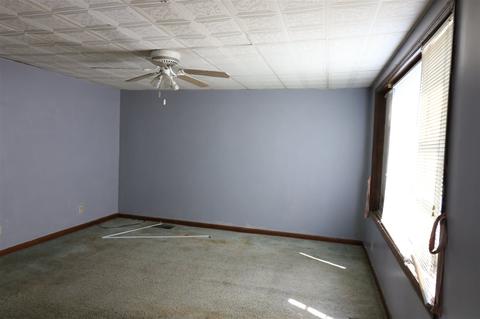 705 R St, Bedford, IN 47421 photo 4