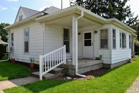 608 N Independence St, Windfall, IN 46076 photo 4