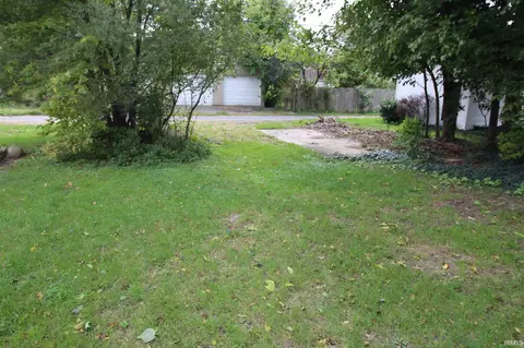 1908 E Calvert St, South Bend, IN 46613 photo 3