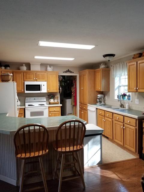 1265 N Stevens St, Mitchell, IN 47446 photo 4