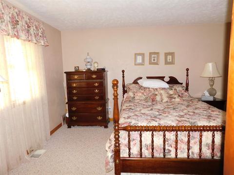 295 E Botts Ln, Salem, IN 47167 photo 19