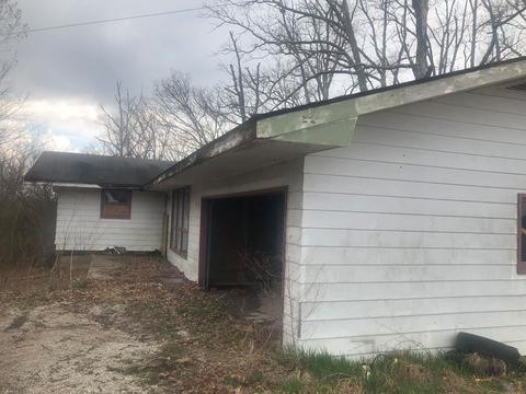 1047 Harrison Rd, Mitchell, IN 47446 photo 1