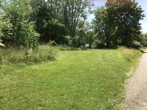 6702 S 6710 S River Rd, Fort Wayne, IN 46803 photo 1
