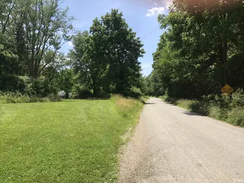 6702 S 6710 S River Rd, Fort Wayne, IN 46803 photo 2