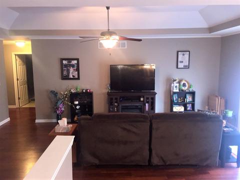 883 Overbrook Dr, Jasper, IN 47546 photo 2