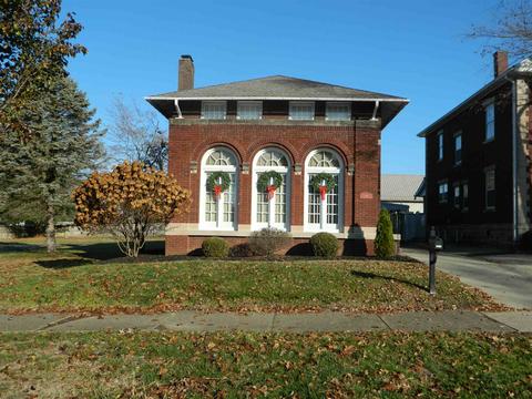 1211 14th St, Bedford, IN 47421 photo 2