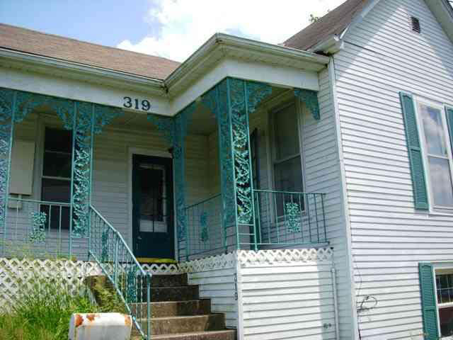 319 Walnut, Corydon, IN 47112 photo 2