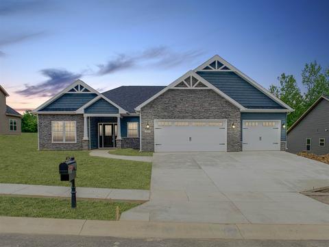 2105 Maple Leaf Dr, Kokomo, IN 46902 photo 1