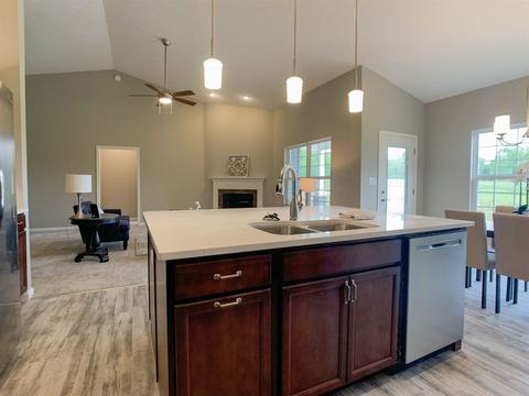 2105 Maple Leaf Dr, Kokomo, IN 46902 photo 6