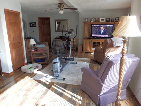 711 Lehigh St, Mitchell, IN 47446 photo 7