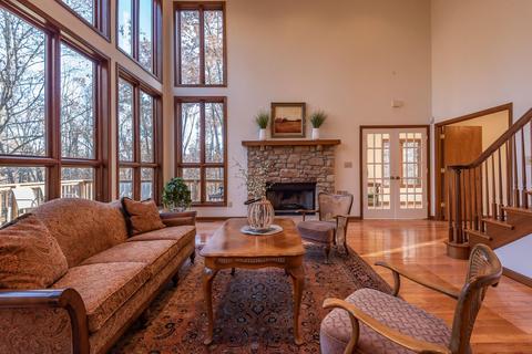 7845 E Chandler Rd, Bloomington, IN 47401 photo 4
