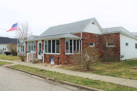 906 W Oak St, Mitchell, IN 47446 photo 1