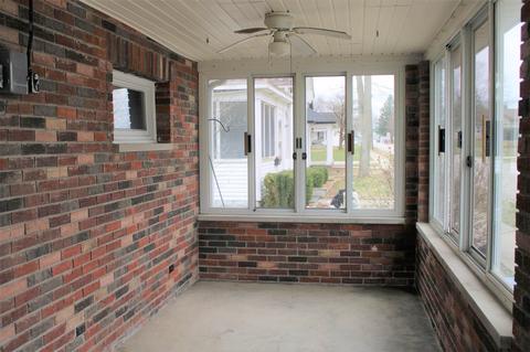 906 W Oak St, Mitchell, IN 47446 photo 6
