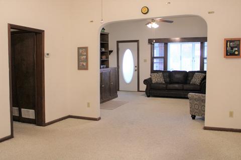 906 W Oak St, Mitchell, IN 47446 photo 9