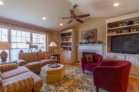 2603 E Windermere Woods Dr, Bloomington, IN 47401 photo 4