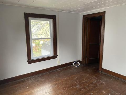 229 Eckman St, South Bend, IN 46614 photo 9