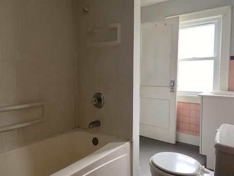 229 Eckman St, South Bend, IN 46614 photo 10