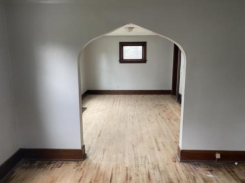 229 Eckman St, South Bend, IN 46614 photo 5