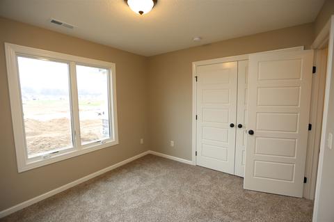 2070 Freestone Pl, Huntertown, IN 46748 photo 10