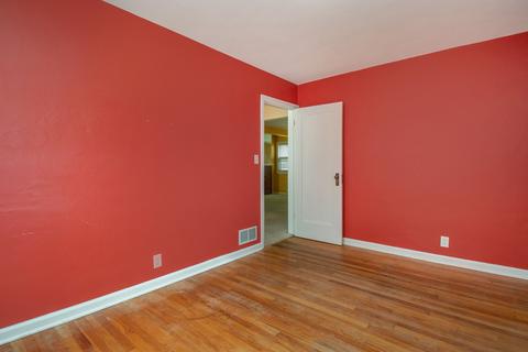 633 Eckman St, South Bend, IN 46614 photo 13