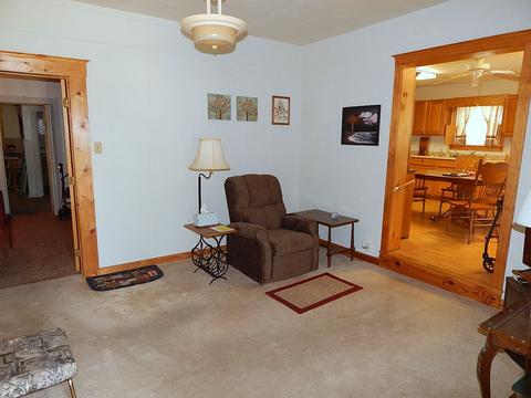 403 E Ohio St, Bluffton, IN 46714 photo 8