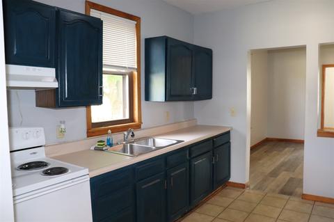 421 S Hamilton St, Delphi, IN 46923 photo 10