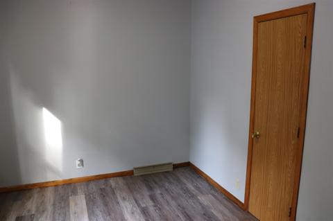 421 S Hamilton St, Delphi, IN 46923 photo 9