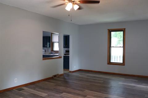421 S Hamilton St, Delphi, IN 46923 photo 4