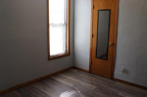 421 S Hamilton St, Delphi, IN 46923 photo 7